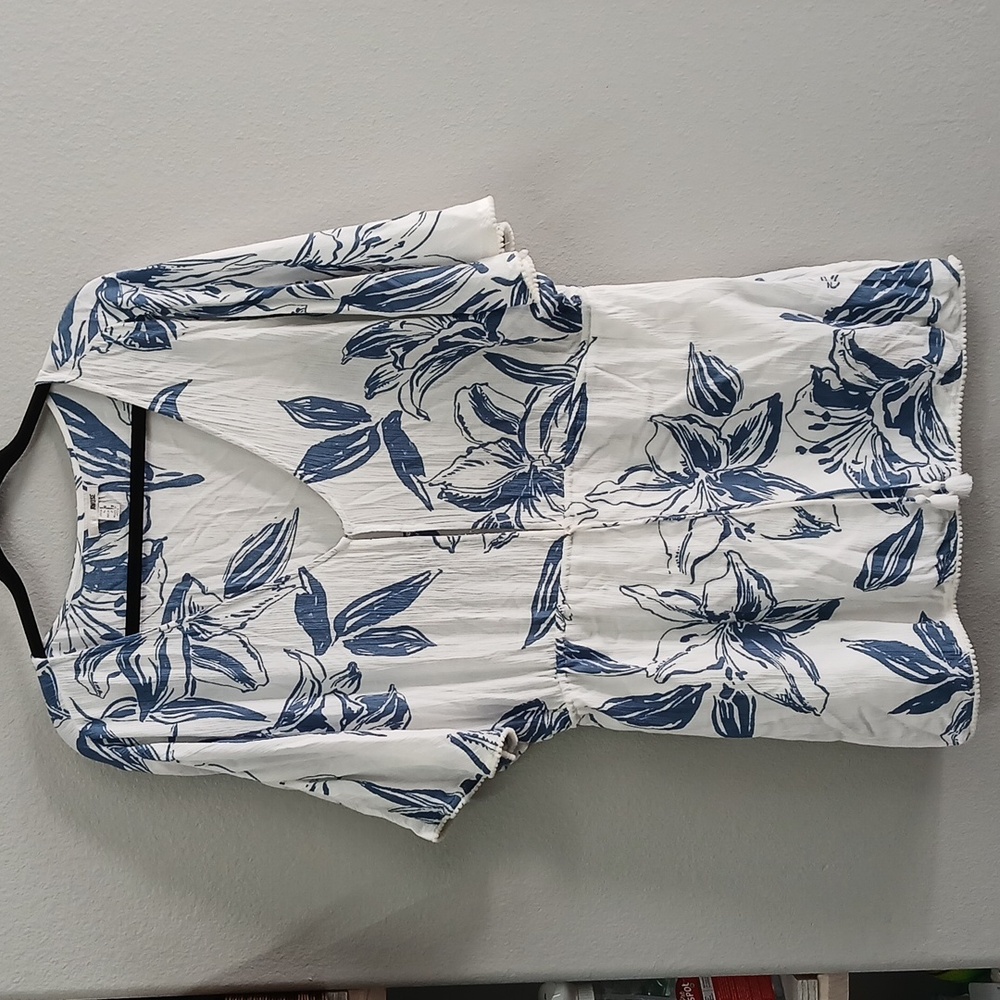 Amuse society swim cover up Size Small